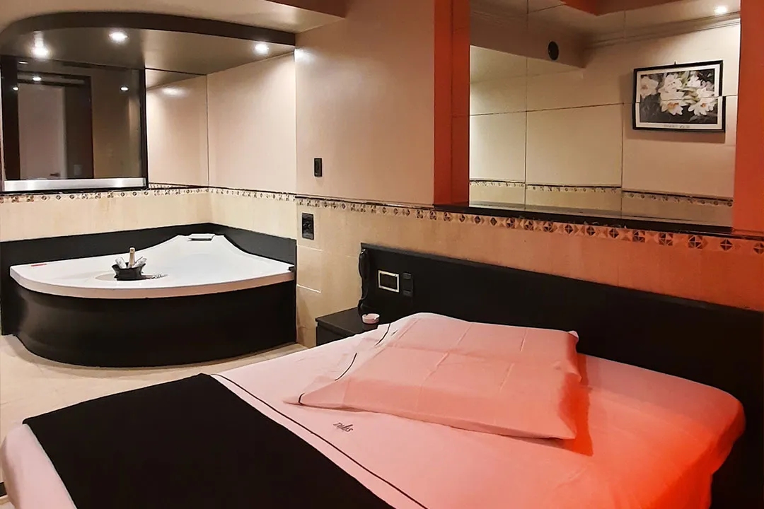 Suite con Hidromasaje - 3