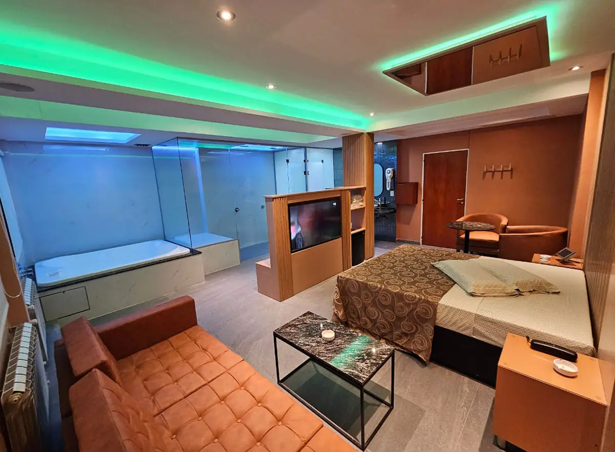 Suite Premium 2 - 2