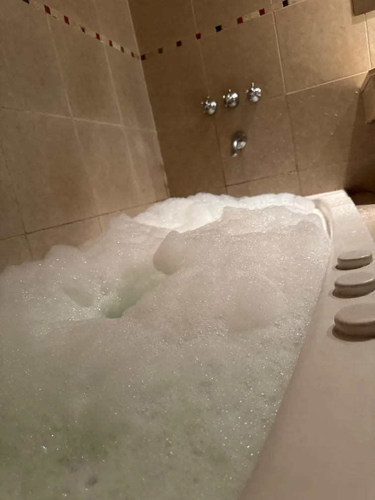 Suite con Jacuzzi - 2